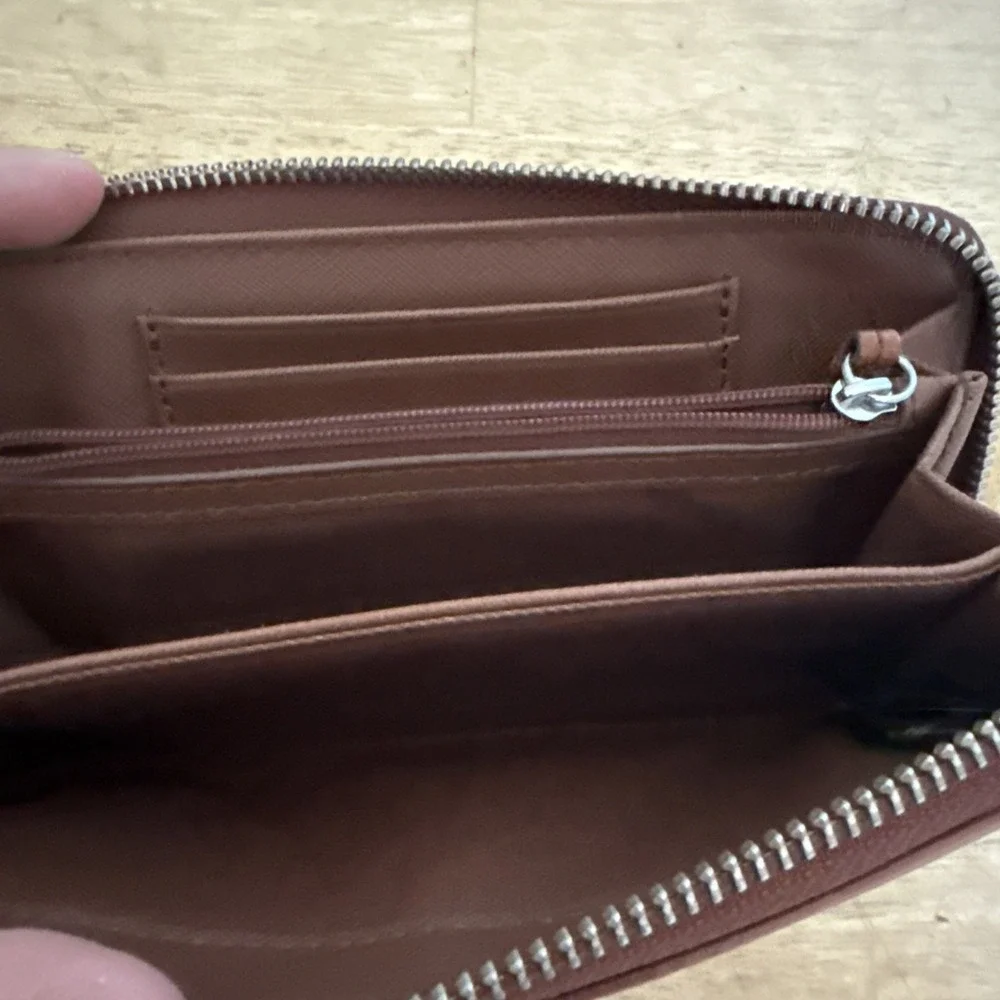Fossil Zip Around Brown Leather Wallet